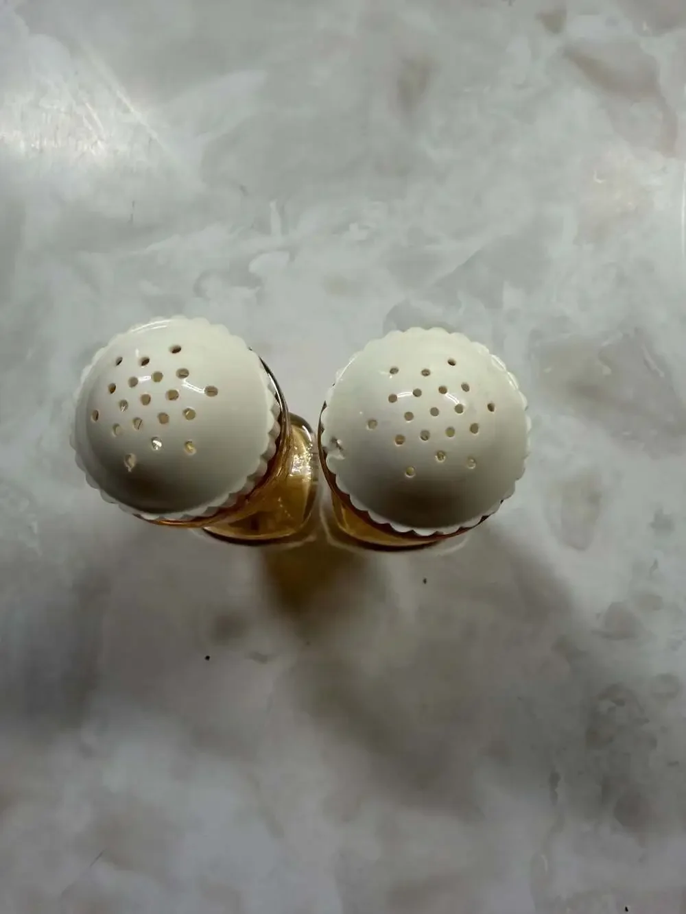 Vintage Jeannette Glass Floragold Louisa Pattern Salt & Pepper Shakers